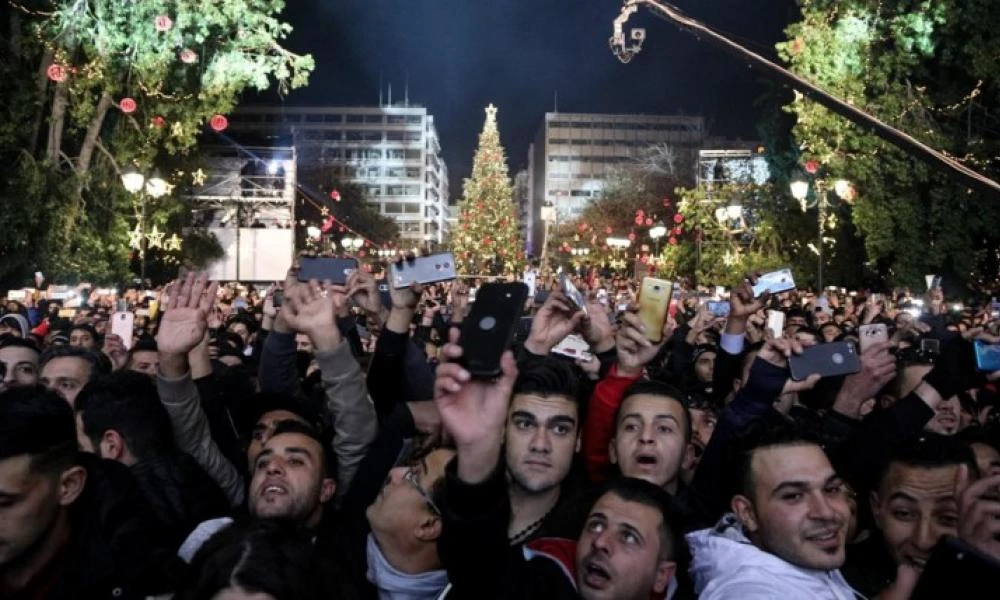 Βρετανοί Εθνικιστές: Σύγκρουση Μεταναστών και γηγενών σε όλη την Ευρώπη το 2025 - «Το θέμα δεν είναι το αν, αλλά το πότε» λένε